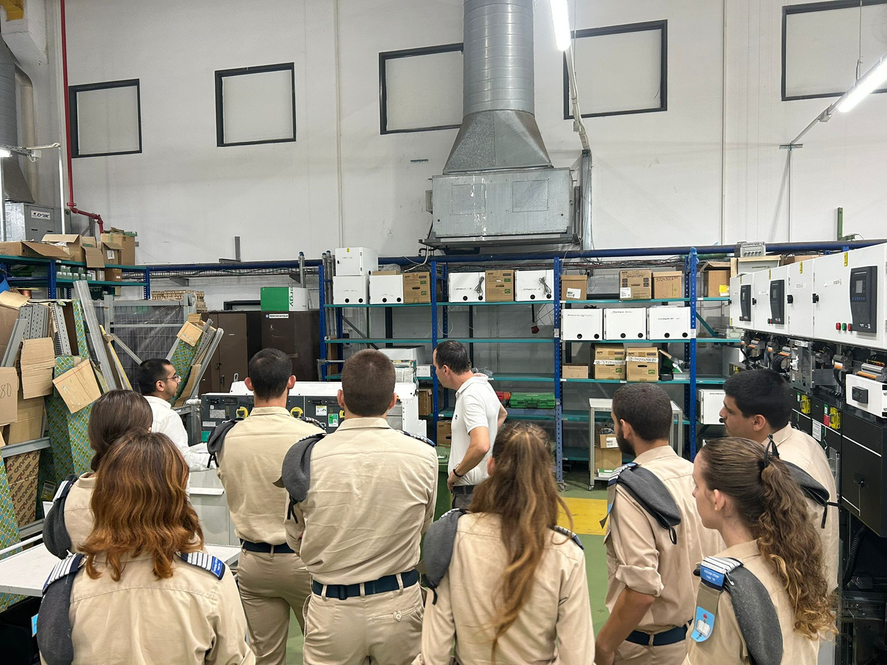 🏭 סיור במפעלי שניידר אלקטריק